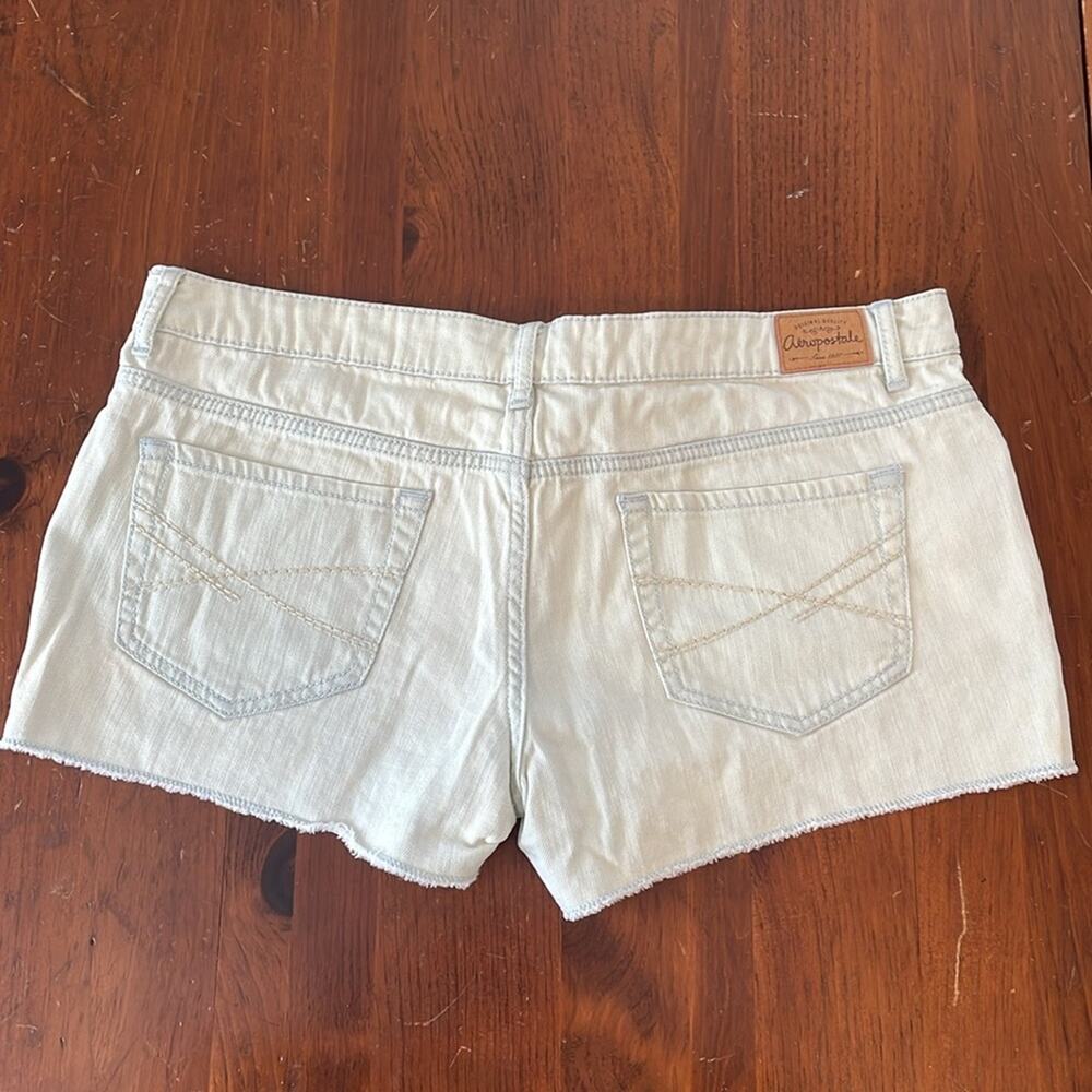 Aeropostale Womens Light Denim Size 10 Shorts Midi X Stitch Design Geometric - Picture 2 of 7